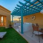 Heated Jacuzzi 2Br Apartment On Yacht View